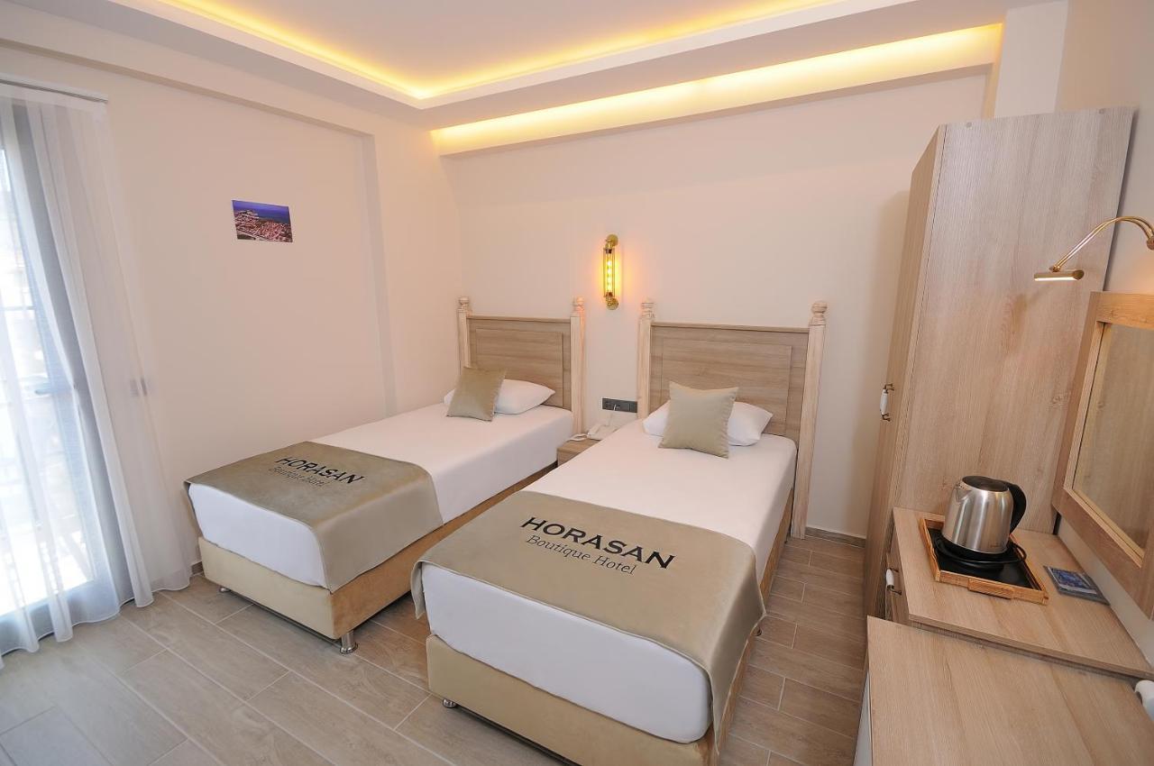 Horasan Hotel เซสเม ภายนอก รูปภาพ